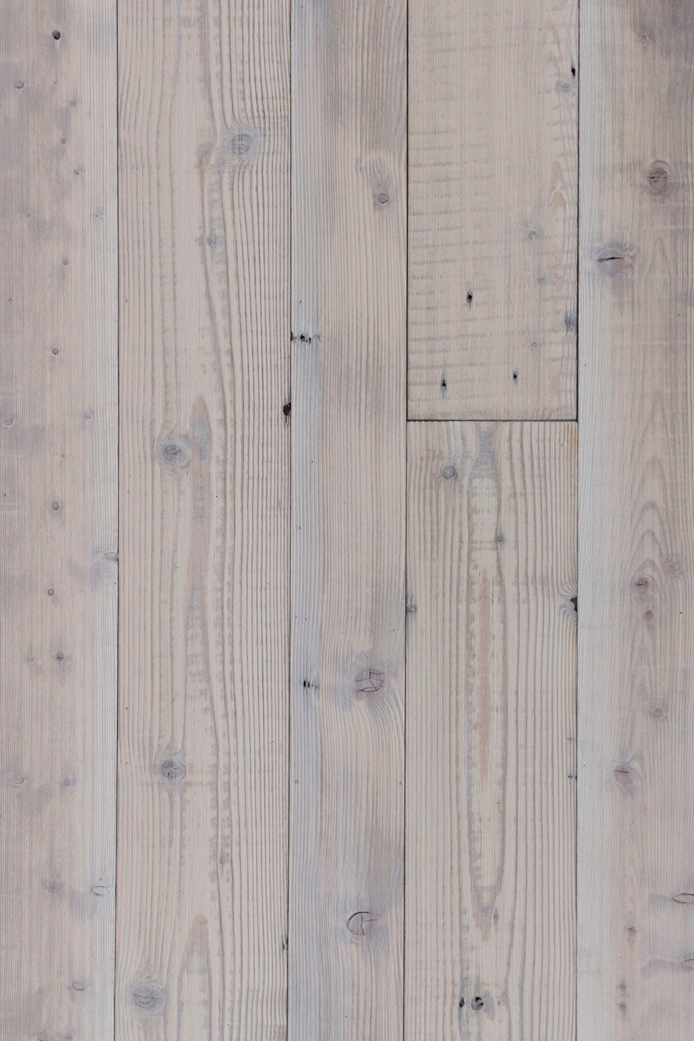 Reclaimed Pointing Distressed Barn Board Cladding